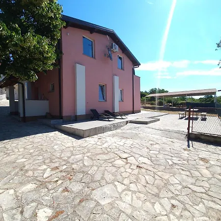 Apartment Apartmans Nejra3 Sa Bazenom Pula
