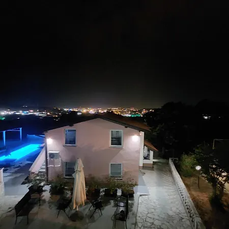 Apartmans Nejra3 Sa Bazenom